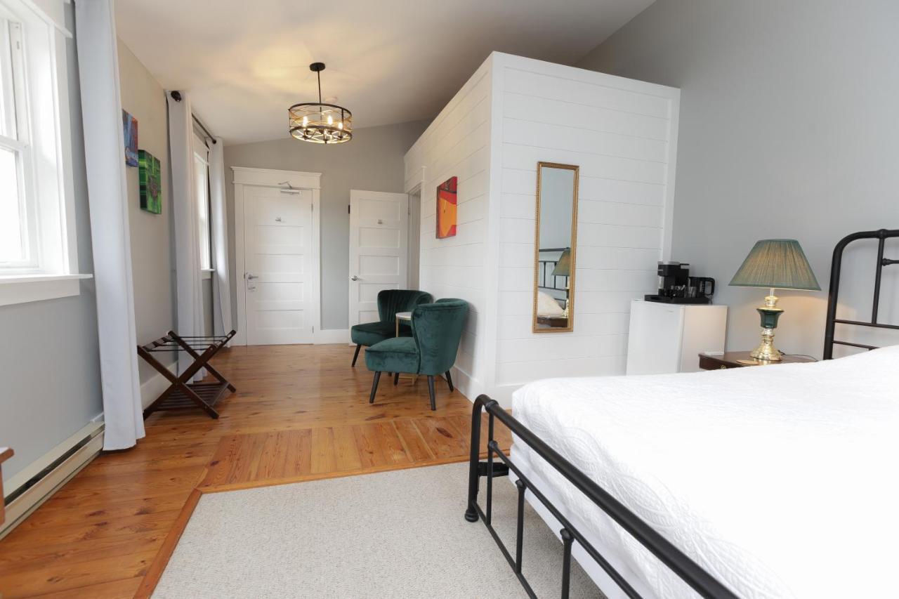 Milford Jackson'S Falls Country Inn מראה חיצוני תמונה