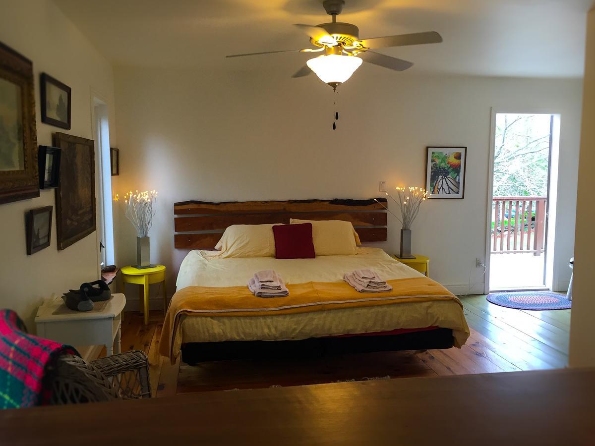 Milford Jackson'S Falls Country Inn מראה חיצוני תמונה